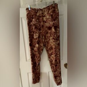 🌸 Maurices Blush Camouflage Long Leggings 🌸